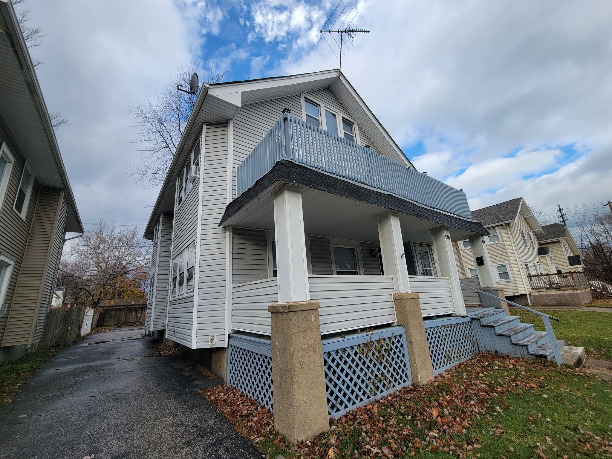 Front of house - 1276 W 89th St