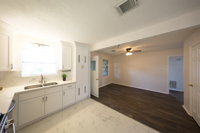 Building Photo - 7917 N Martin Luther King Ave