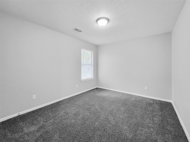 Building Photo - 13618 Cedar Point Dr