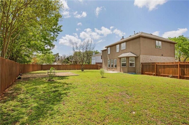 Building Photo - 1102 Deer Horn Cove