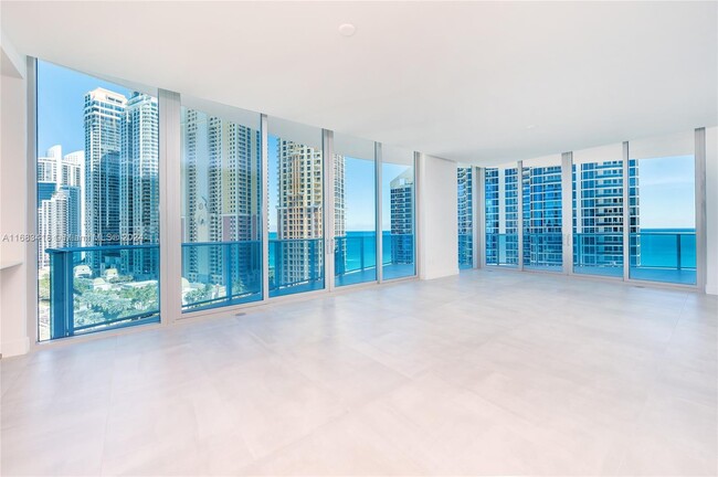 Building Photo - 17550 Collins Ave