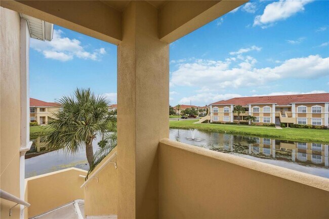 Building Photo - 1025 Villagio Cir