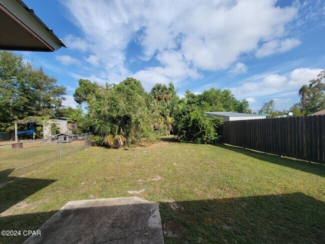 Building Photo - 5019 Hagin Dr