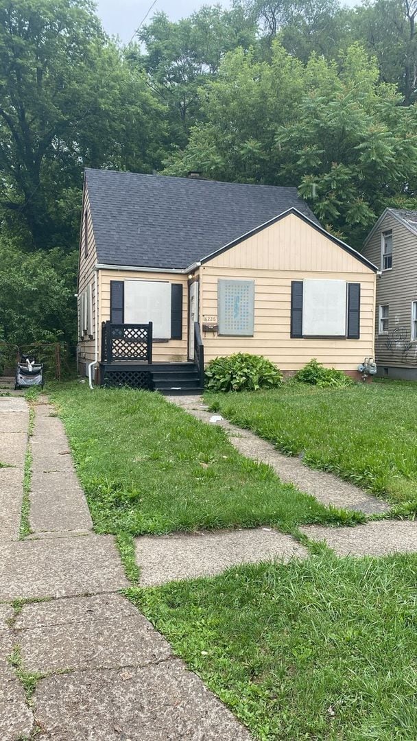Primary Photo - Charming 3-Bedroom Home for Rent in Detroi...