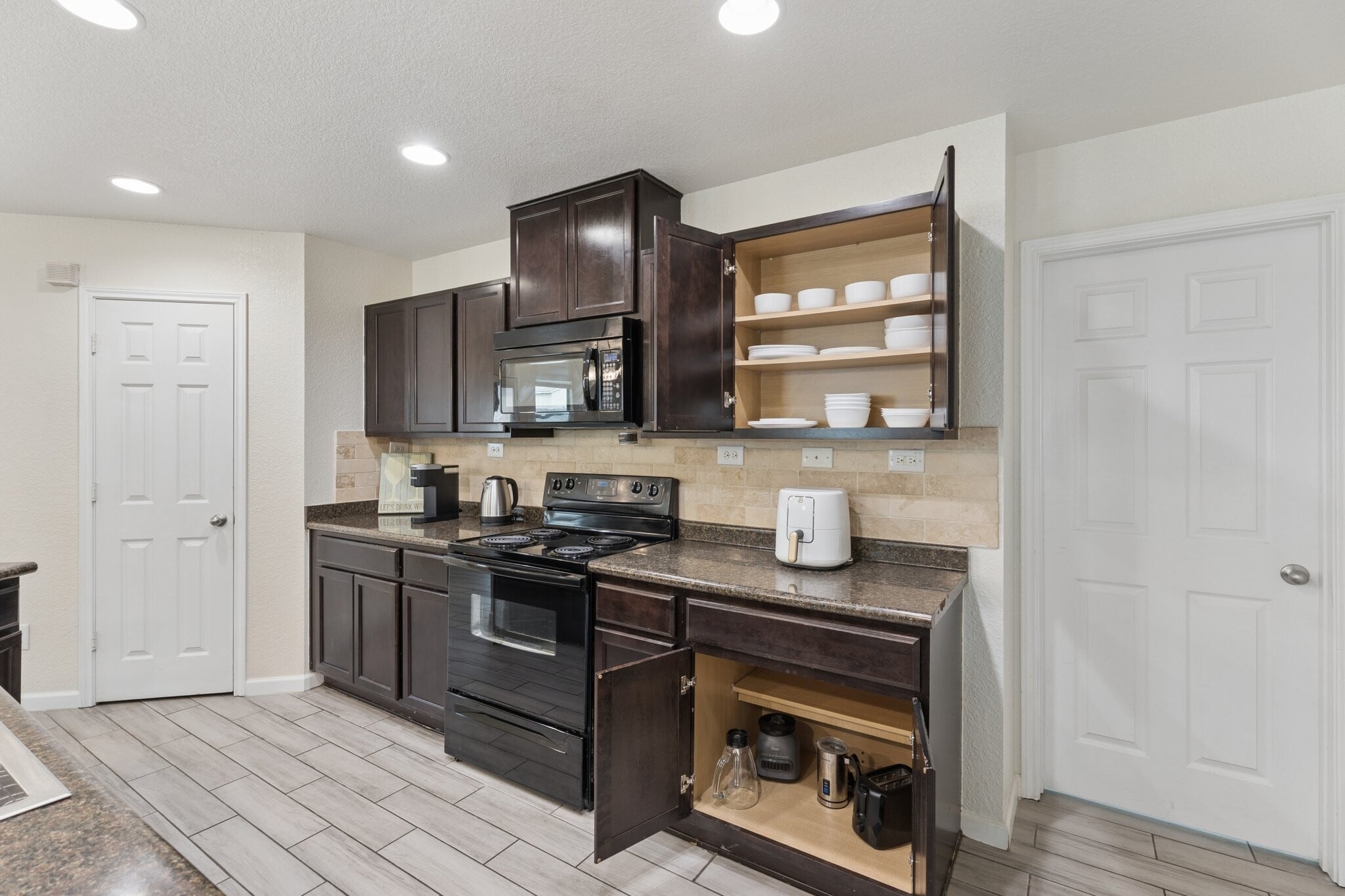 Building Photo - 903 Spello Cir