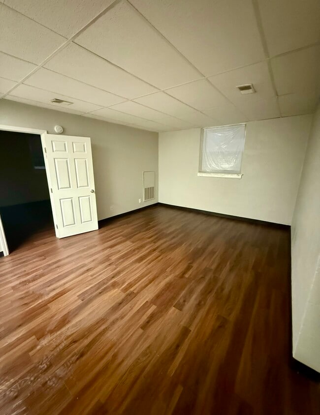 Building Photo - 1743 Culbertson Ave