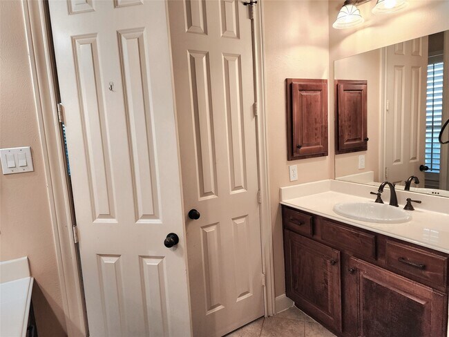 Building Photo - 14214 Altair Dr