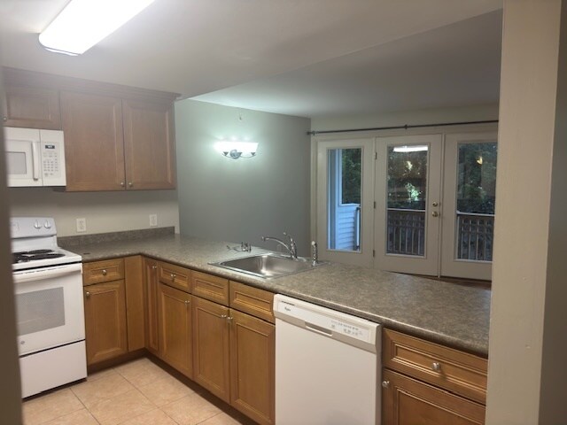 Building Photo - 3250 Fairfield Ave