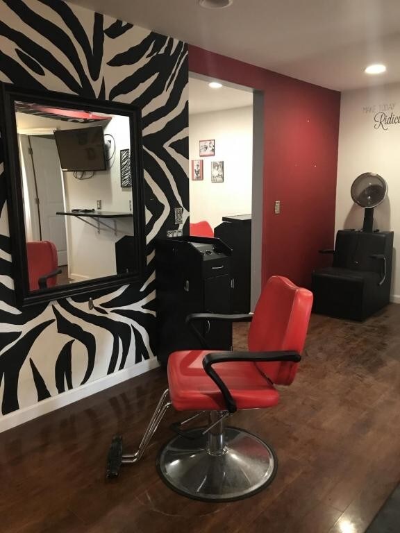 Building Photo - 212 State Road Unit B