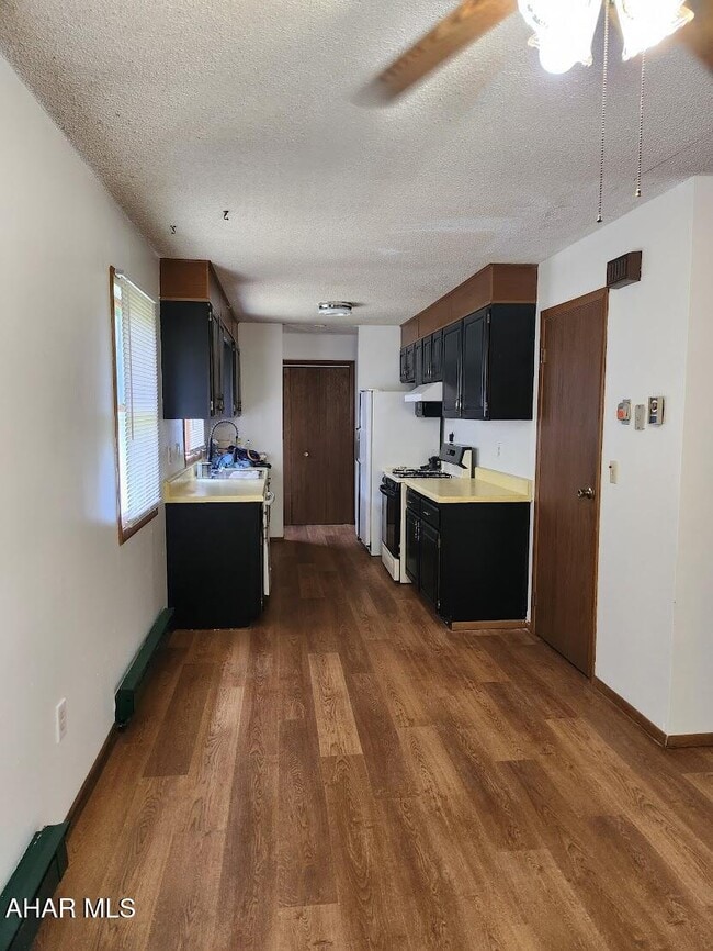 Building Photo - 534 N 5th St