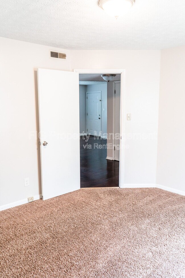Building Photo - 4802 Cannon Ridge Dr
