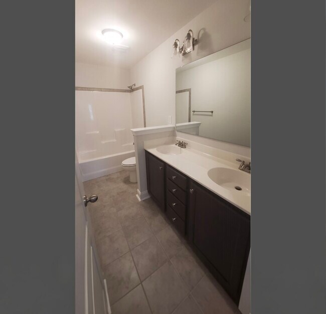 Building Photo - 3108 Buckley Dr