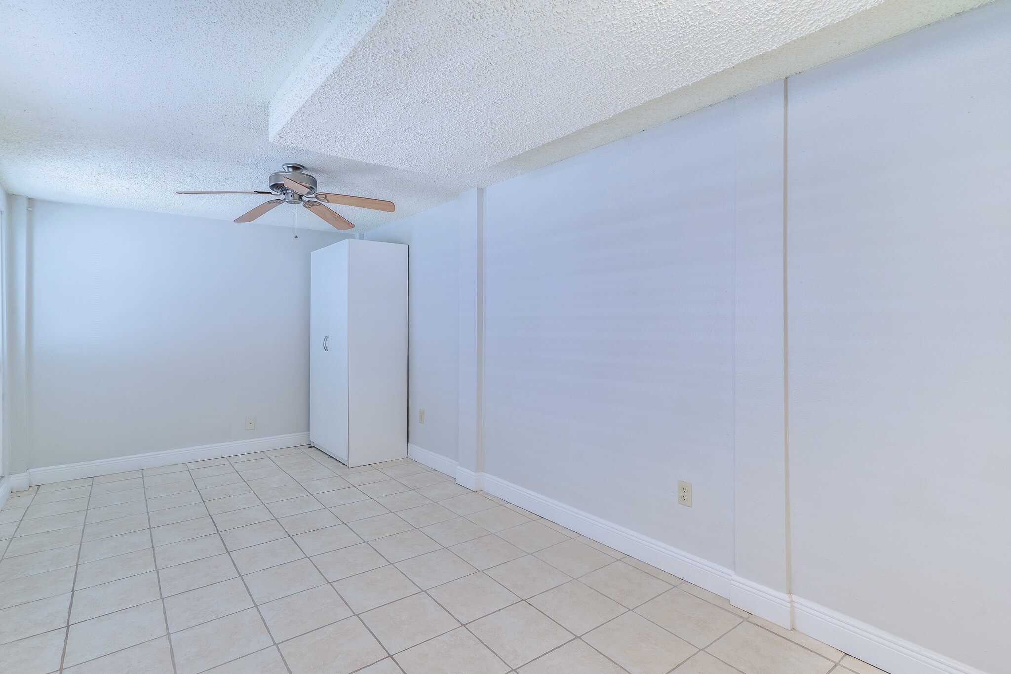 Building Photo - 3315 W Empedrado St
