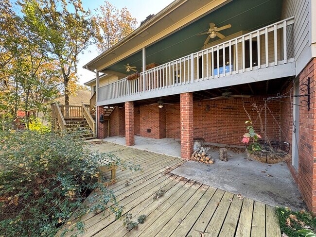 Building Photo - Very Nice 4 Bedroom 2.5 Bathroom Home in North Little Rock off of North Hills