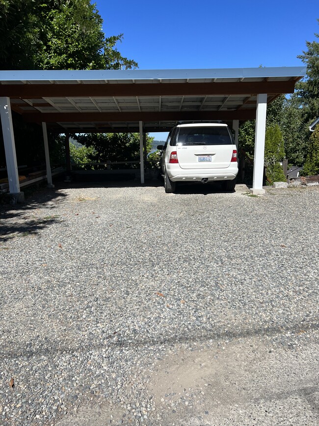 Carport - 6711 Sunset View Dr NW