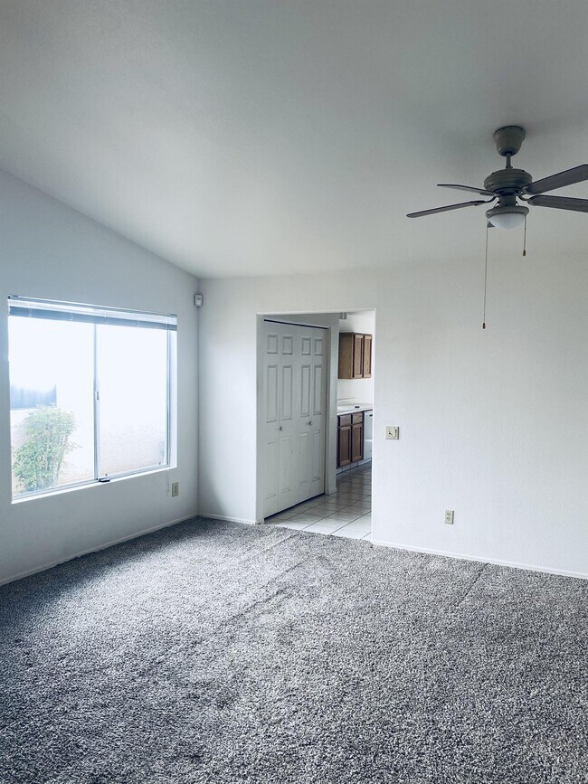 Building Photo - 2964-P2964 W Laquila Aerie