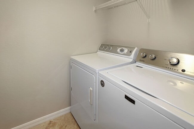 Building Photo - San Lino Annual Condo for Rent