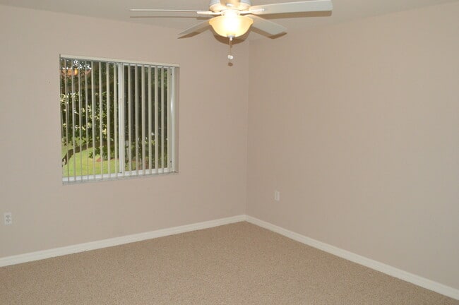 Building Photo - 8214 Key Royal Cir