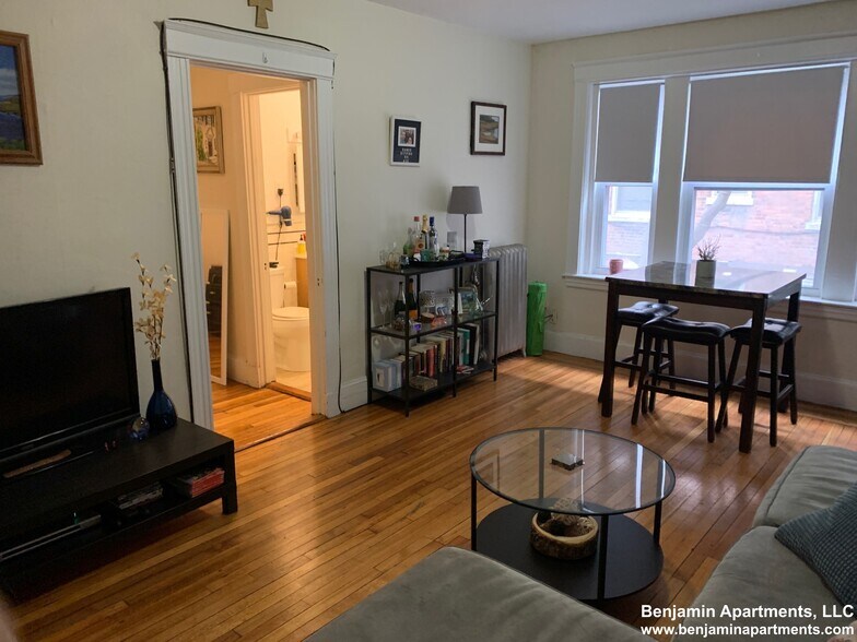 Building Photo - 88 Washington St