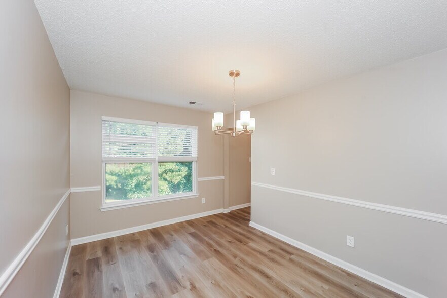Building Photo - 310 Blue Sail Ln
