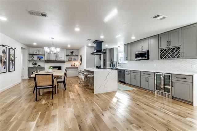 Building Photo - 2808 Sharpview Ln