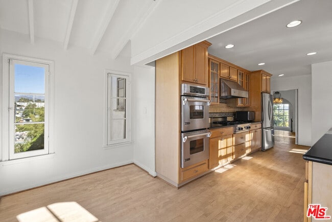 Building Photo - 2901 Angus St