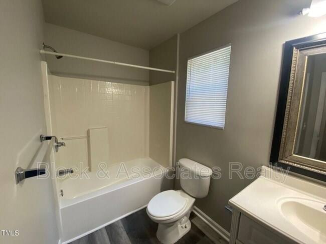 Building Photo - 116 Archdale Dr