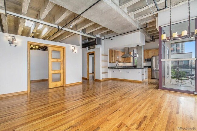 Building Photo - 1020 15th St