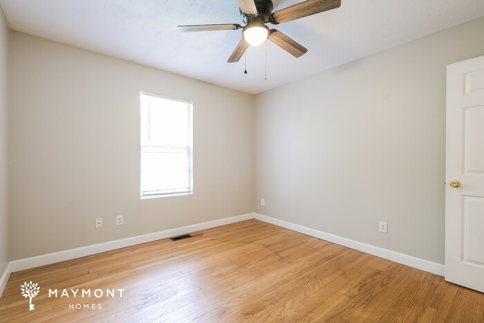 Building Photo - 1422 Elliotts Ln