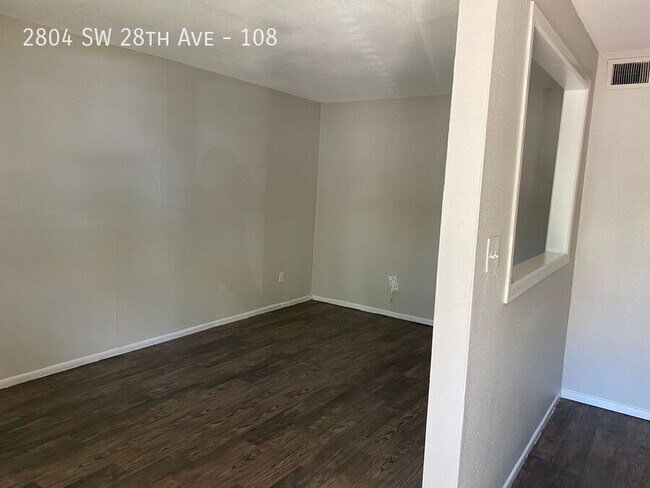 Primary Photo - 2804 SW 28th Ave