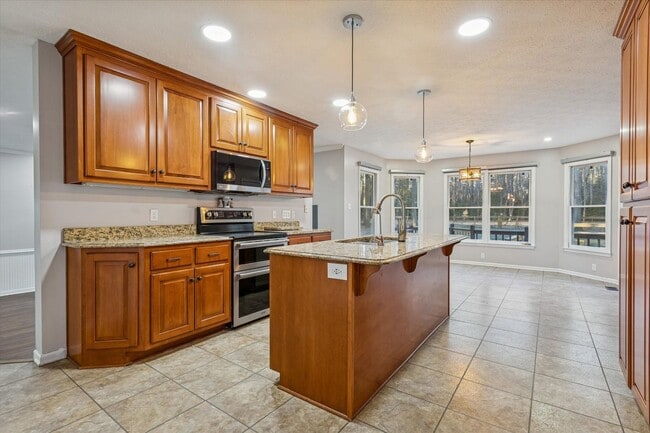 Building Photo - Quiet Coastal VA Yorktown Rental Near Bases