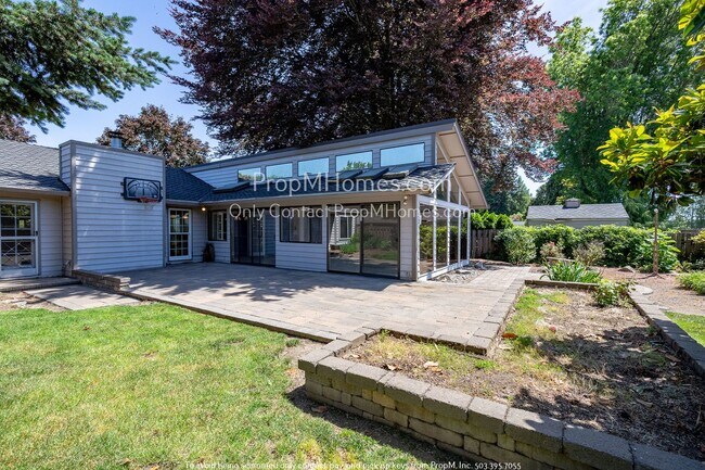 Building Photo - 7030 SW Molalla Bend Rd