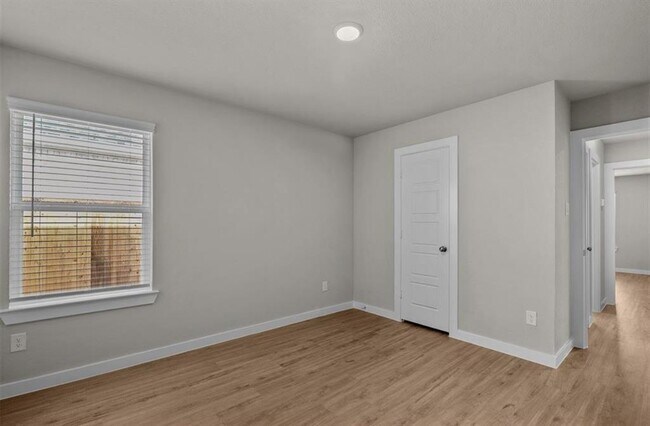 Building Photo - 10906 Water Hyssop Ln