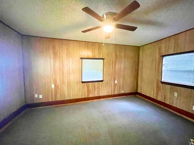Building Photo - 742-746 Gulf St.