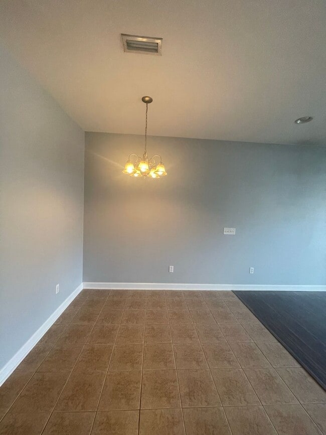 Building Photo - Eagle Landing Subdivision - Hardwood Flooring!  1/2 Off 1st Month Rent w/12 Month Lease.