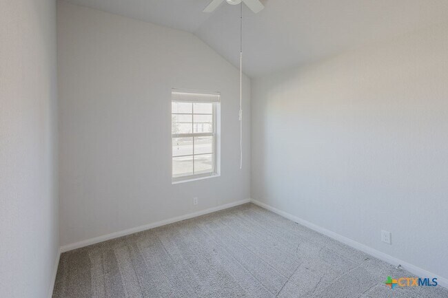 Building Photo - 632 Ridge Meadow Dr