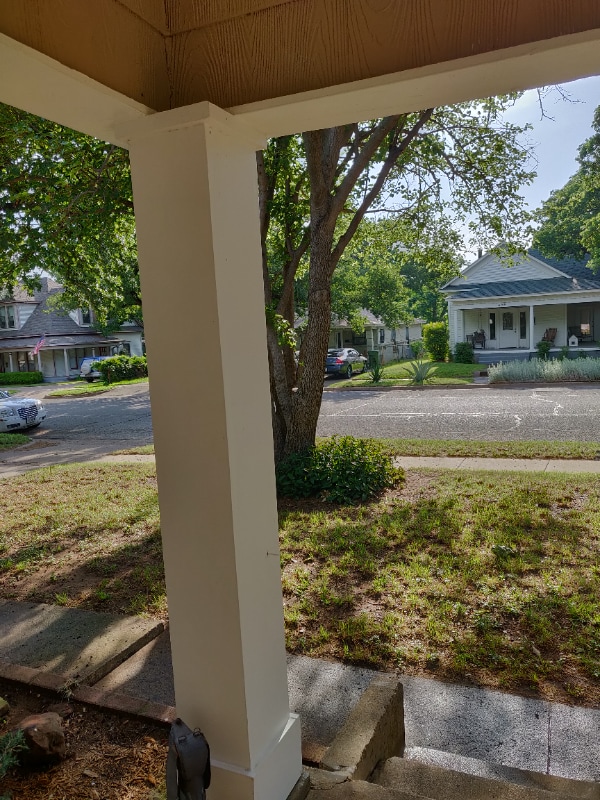 Building Photo - 408 N Elm St