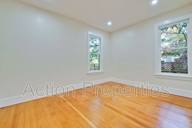 Building Photo - 315 Melville Ave