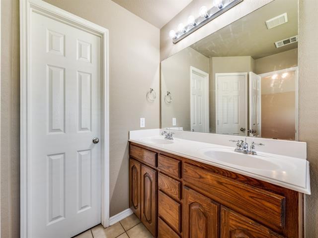 Building Photo - 12253 Latigo Dr