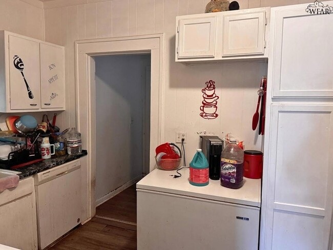 Building Photo - 2812 Ave R