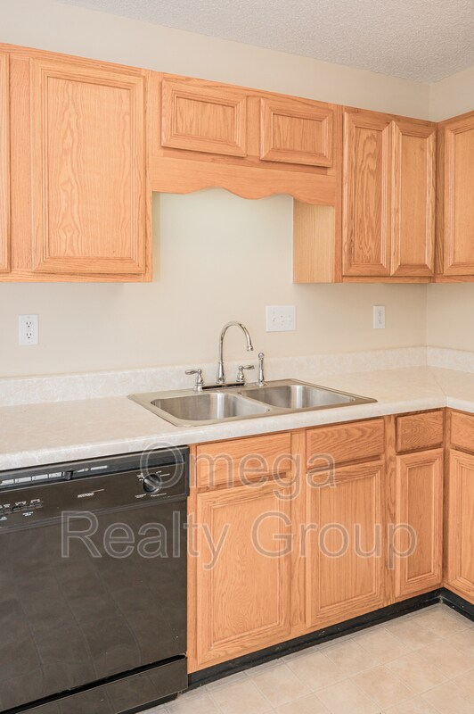 Building Photo - 6000 Aldersbrook Ct