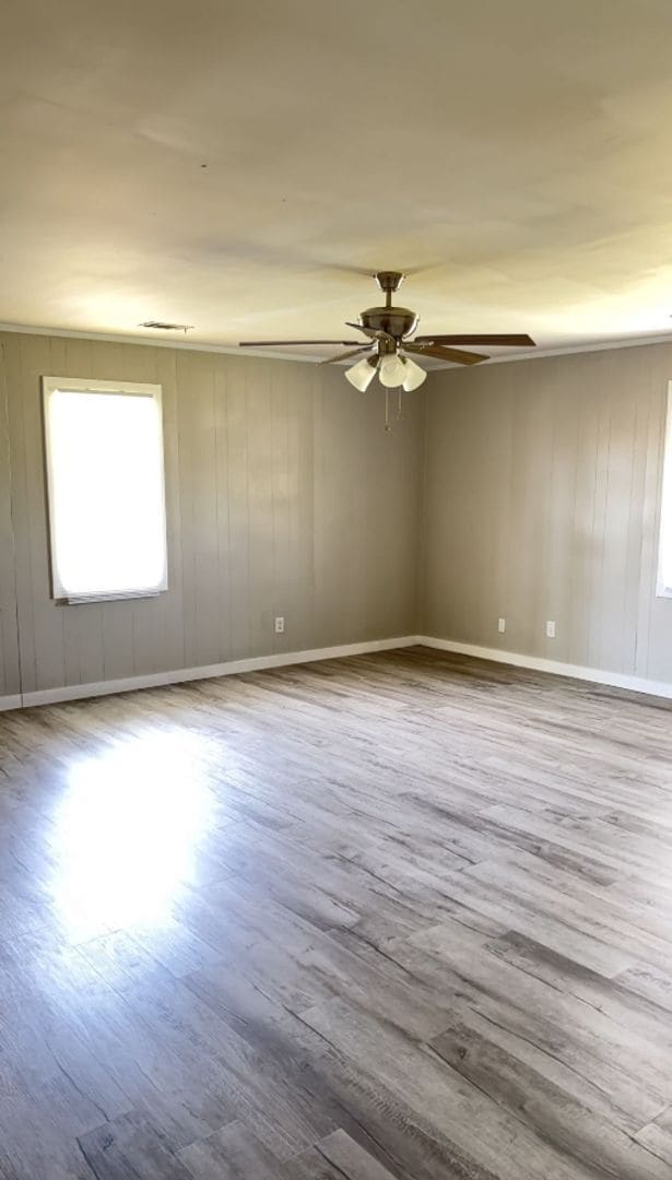 Building Photo - 4 Bed/2 Bath House