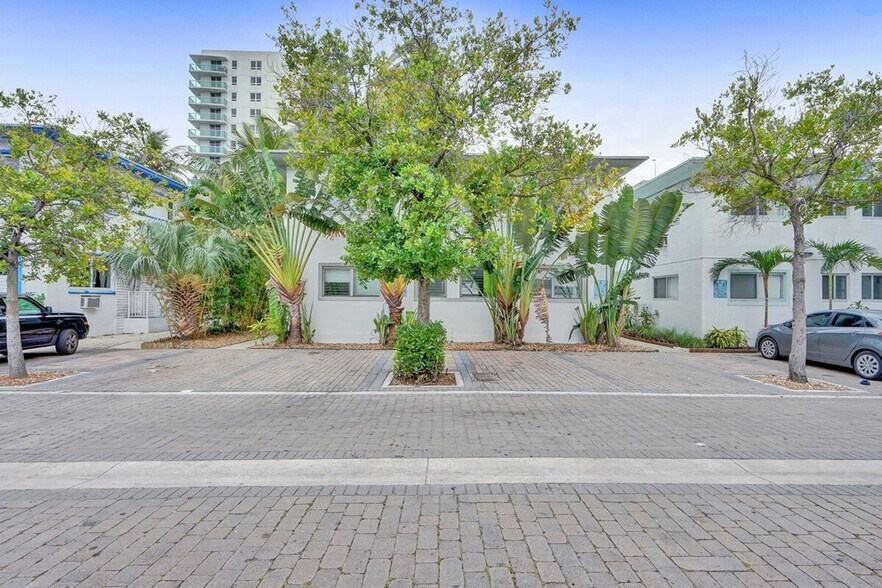 Building Photo - 1508 Bay Rd