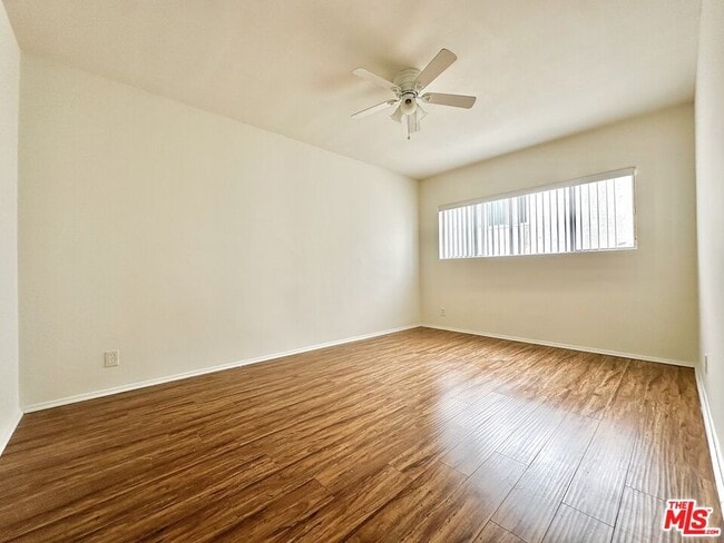 Building Photo - 127 Loma Vista St