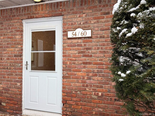 Building Photo - 58 Parkside Dr