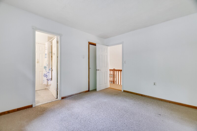 Building Photo - 2129 Southport Dr