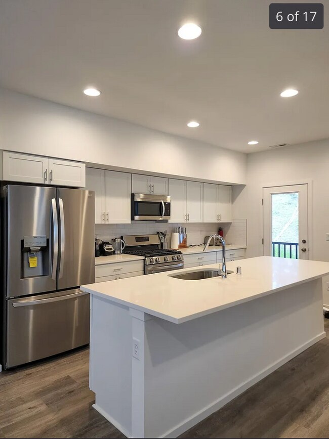 Building Photo - Fully Furnished Short-Term Rental | All Utilities Included |