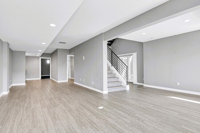 Building Photo - 28424 Tepees Way
