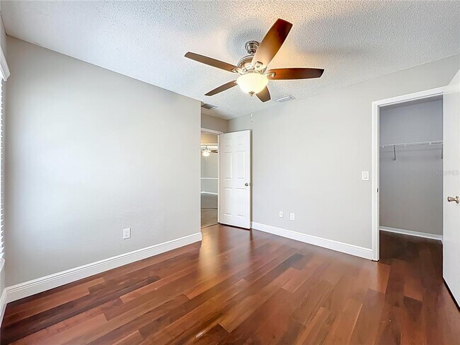 Building Photo - 9134 Sabal Palm Cir