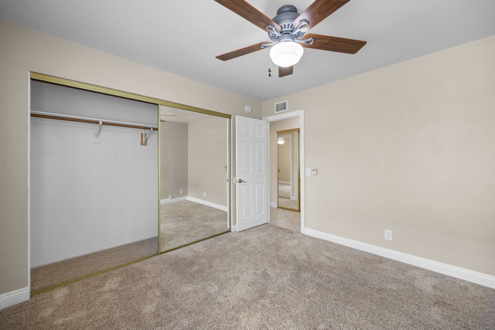 Building Photo - 3262 Winnebago Ln